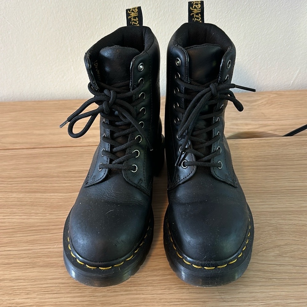 Doc martens waterproof size 6